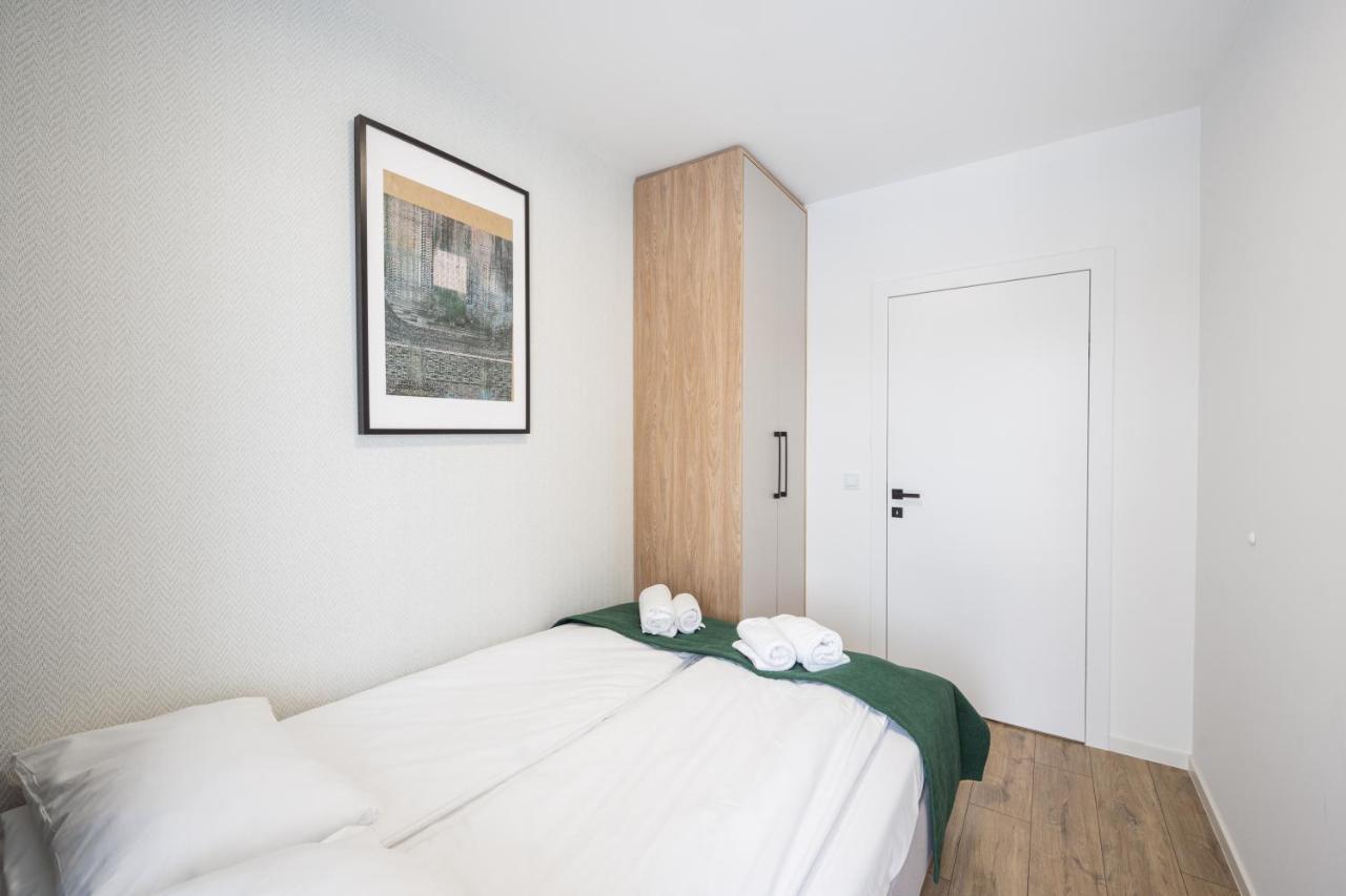 Marina Apartments Zoo 브로츠와프 외부 사진